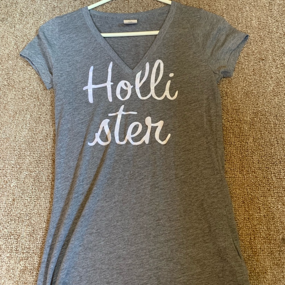 Hollister tee shirt